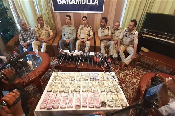 Gandola burglary mystery over; five arrested, Rs 39 lakhs out of Rs 51 recovered