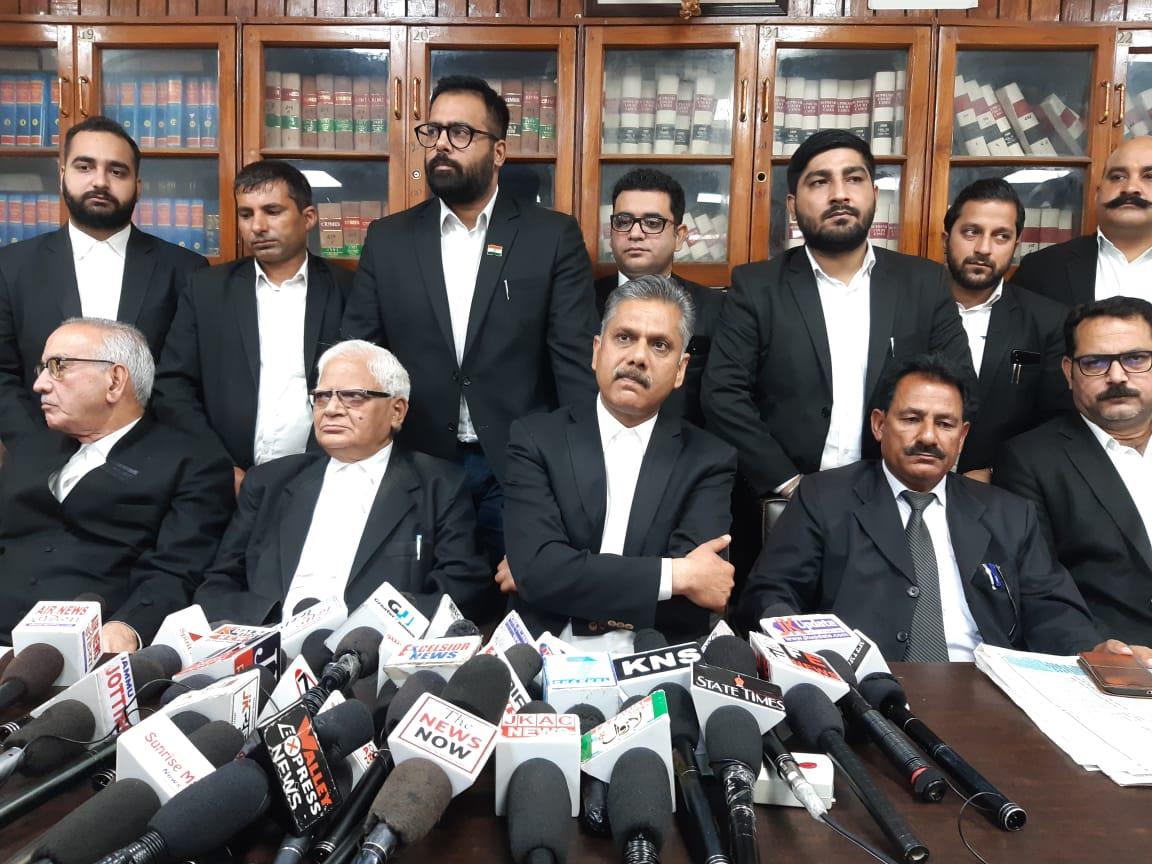 HCBA Jammu suspends members who spoke in favour of Article 35A