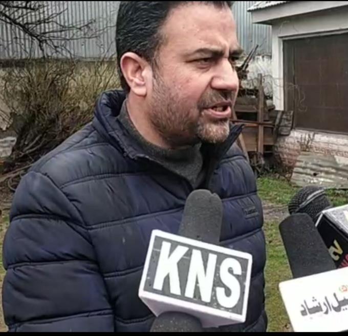 Evacuate all Kashmiris from Iran and other Covod -19 hit Countries: Altaf to MEA