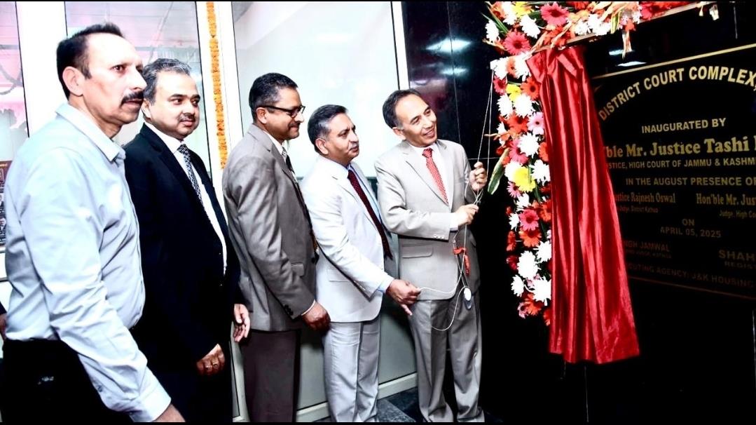 Chief Justice inaugurates new Court Building at District Court Complex, Kathua