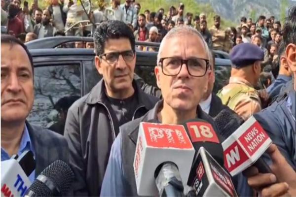 Kashmiri Boy Confronted attackers, Showed Bravery Before Being Shot: Omar Abdullah