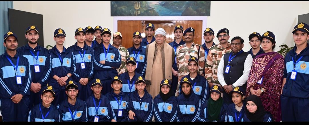 J&K Students Share President's Meet Experience with LG Sinha