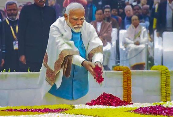 PM Modi pays homage to Father of the Nation, Mahatma Gandhi