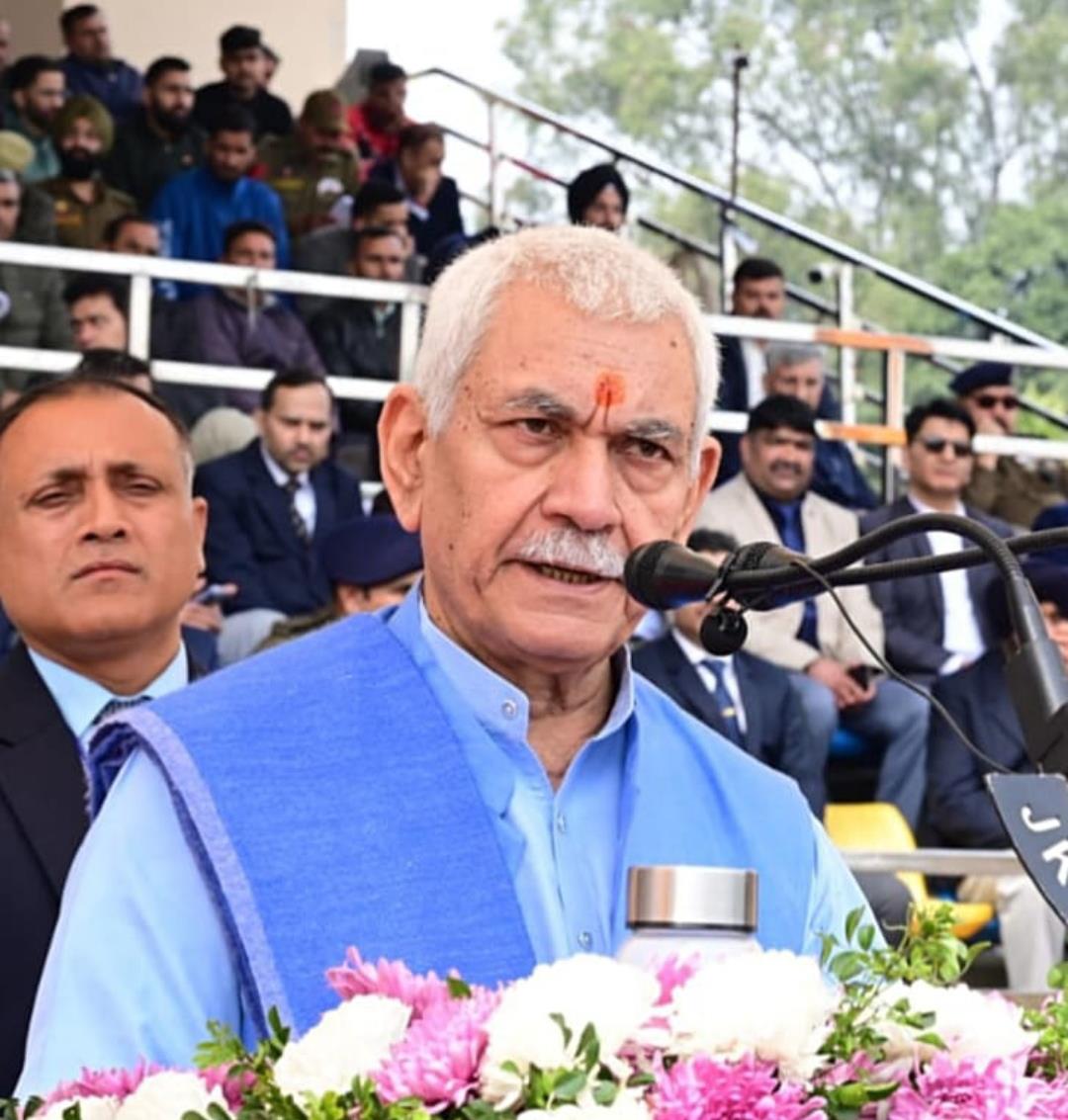 LG Sinha Directs Police: "Strike Decisively" Against Terrorism