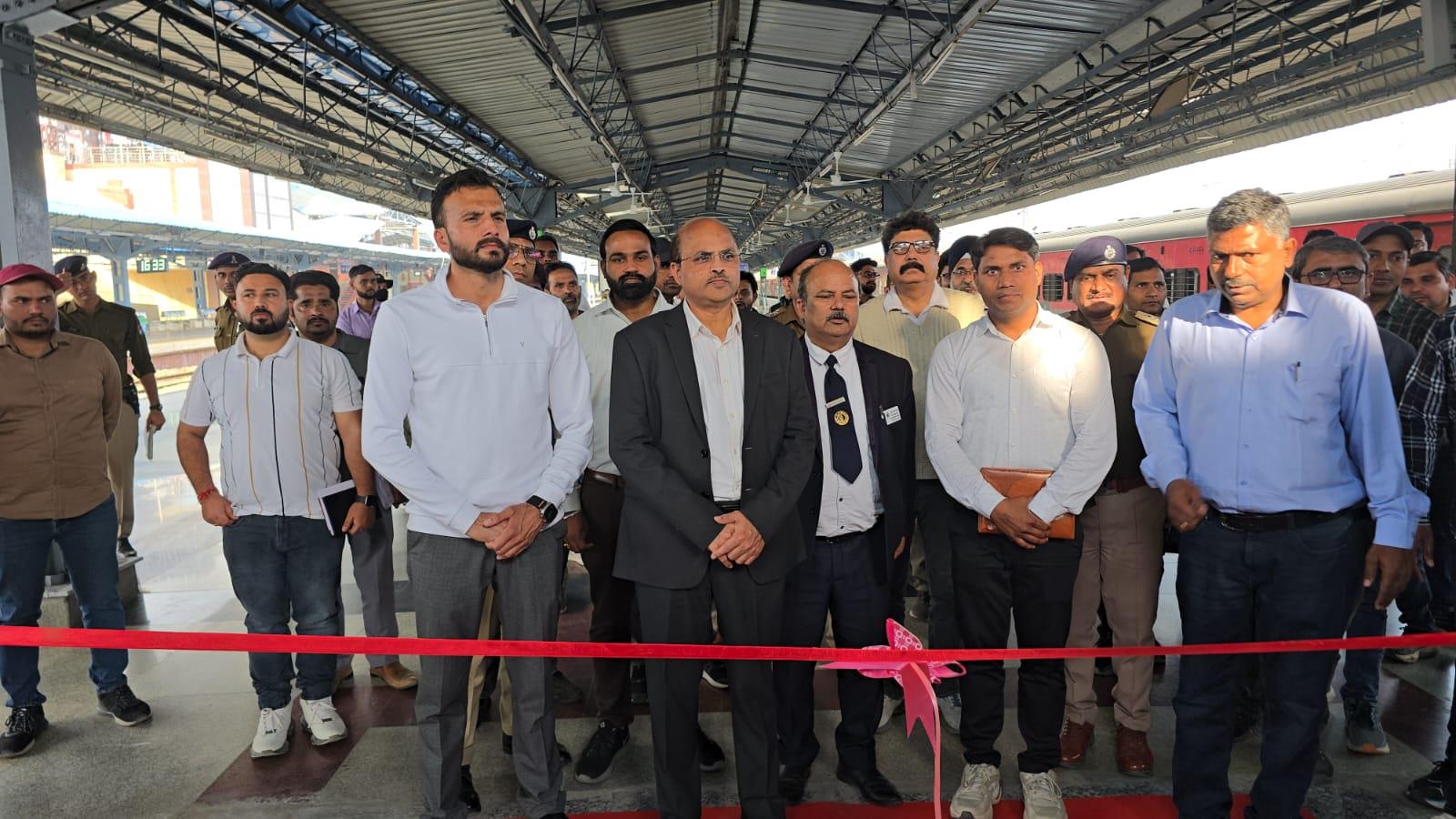 Escalator inaugurated at Katra Railway Station to enhance passenger convenience