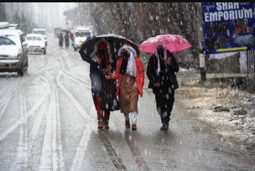 MeT predicts rain, gusty winds in J&K till April 19; improvement from April 20