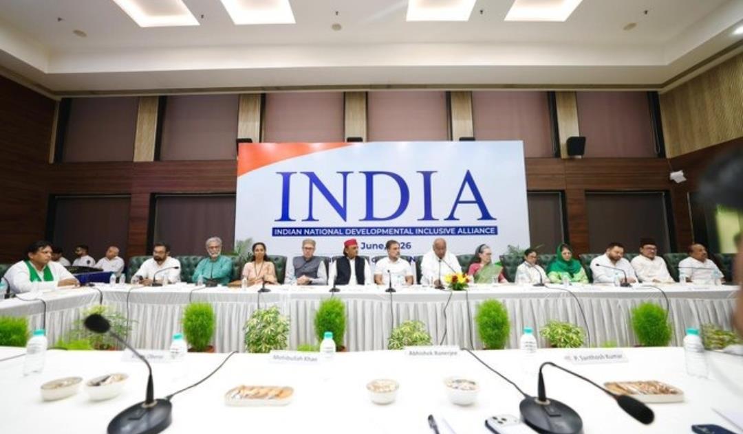 CM Omar, Mehbooba attend INDIA bloc meeting in Delhi