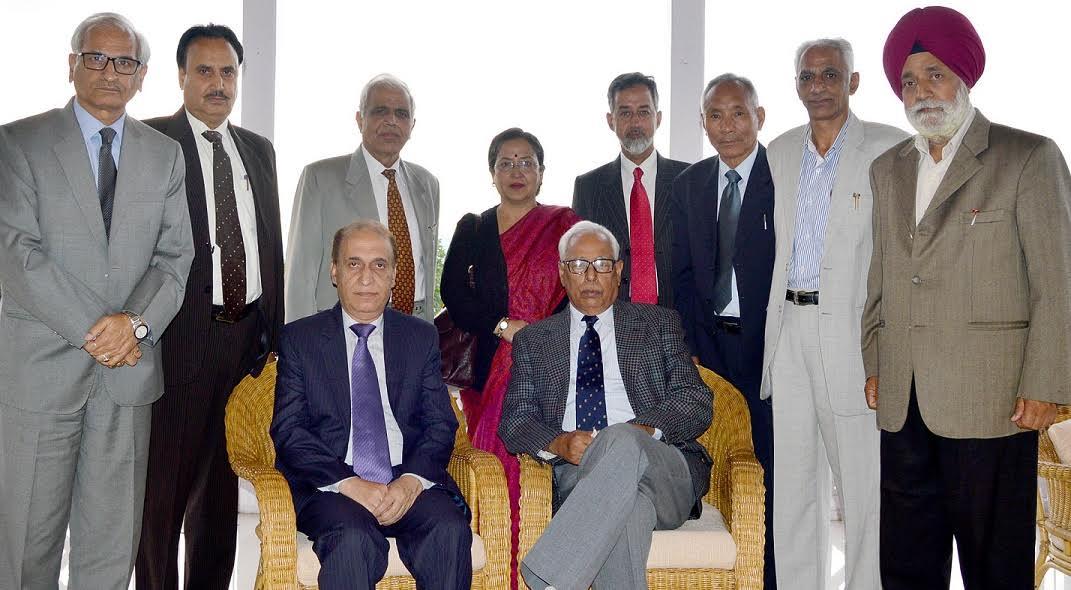 Governor interacts with JKPSC Members