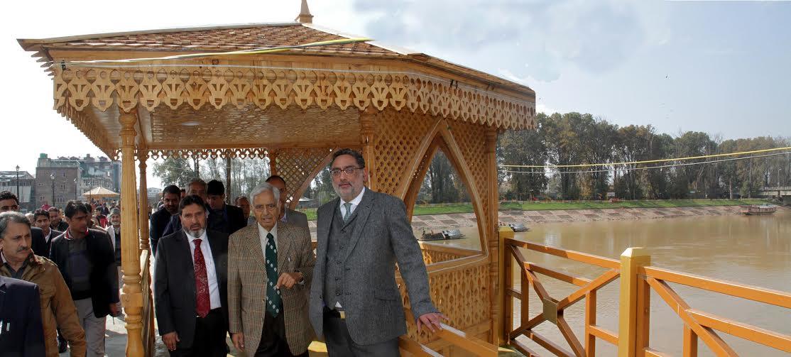 CM inspects ongoing projects during city tour