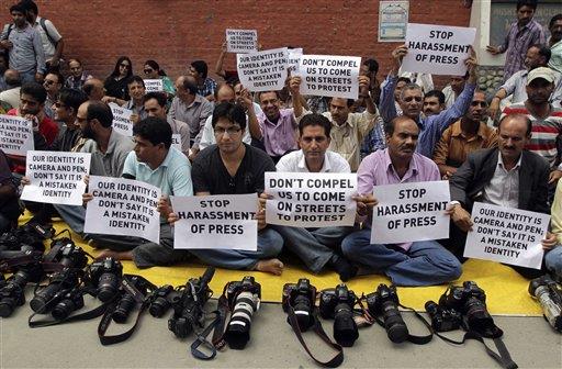 Journalists condemn thrashing of reporter