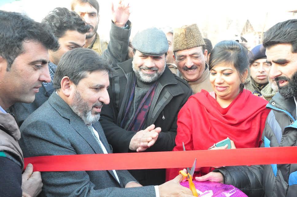 Altaf Bukhari conducts extensive tour of Rafiabad
