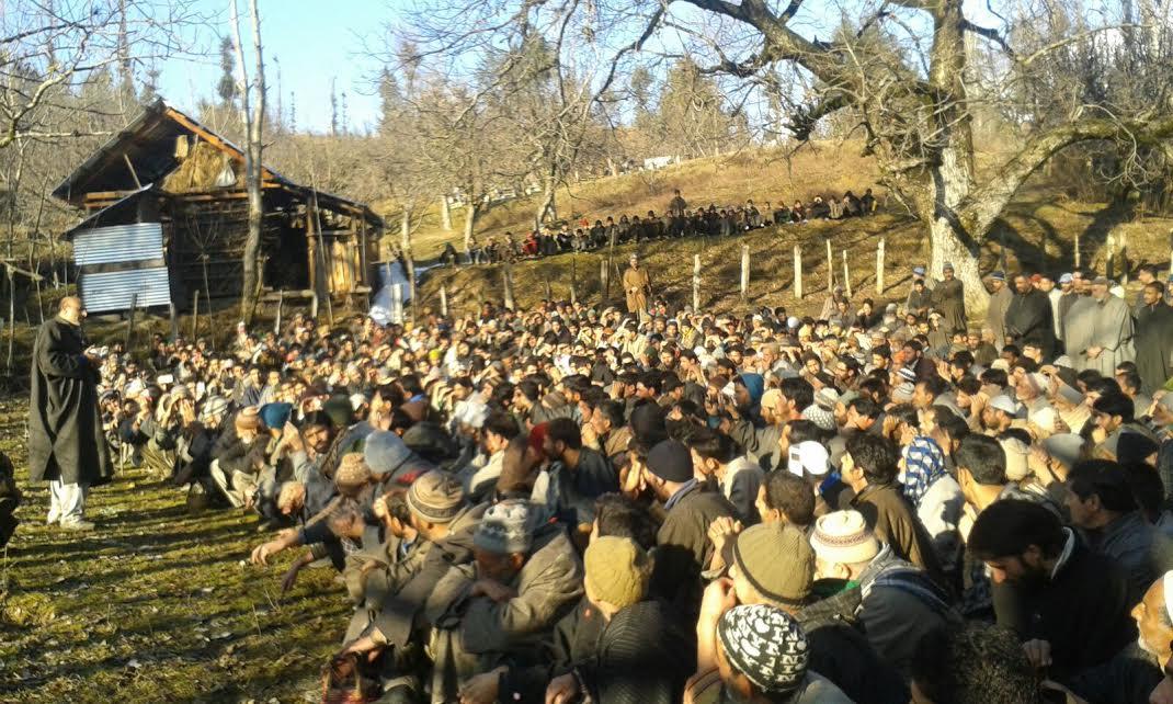 Rasheed leads funeral of Irshad amid heavy slogans
