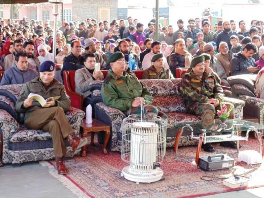 Army organises carrier guidance program at Pattan