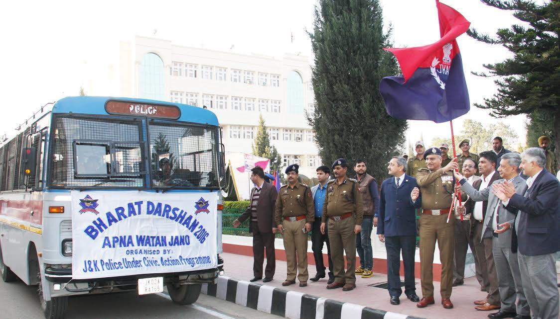 DGP flags off group of students for Bharat Darshan