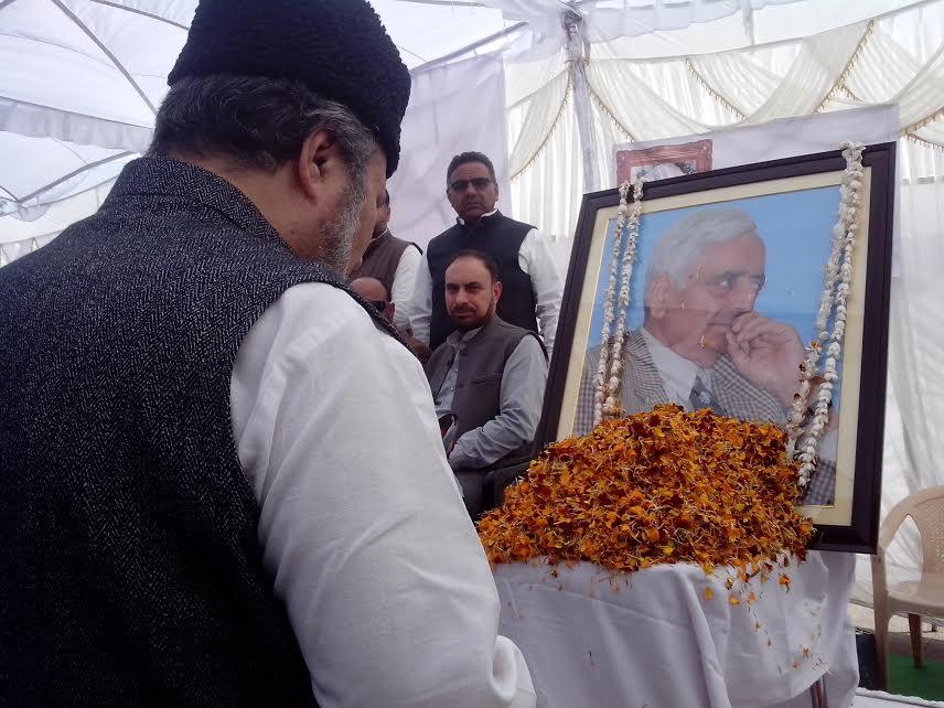 Beigh calls upon PDP workers to fulfil dreams of Mufti Sahib