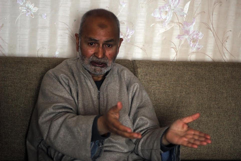 Naeem expresses grief over death of KAS officer, family members
