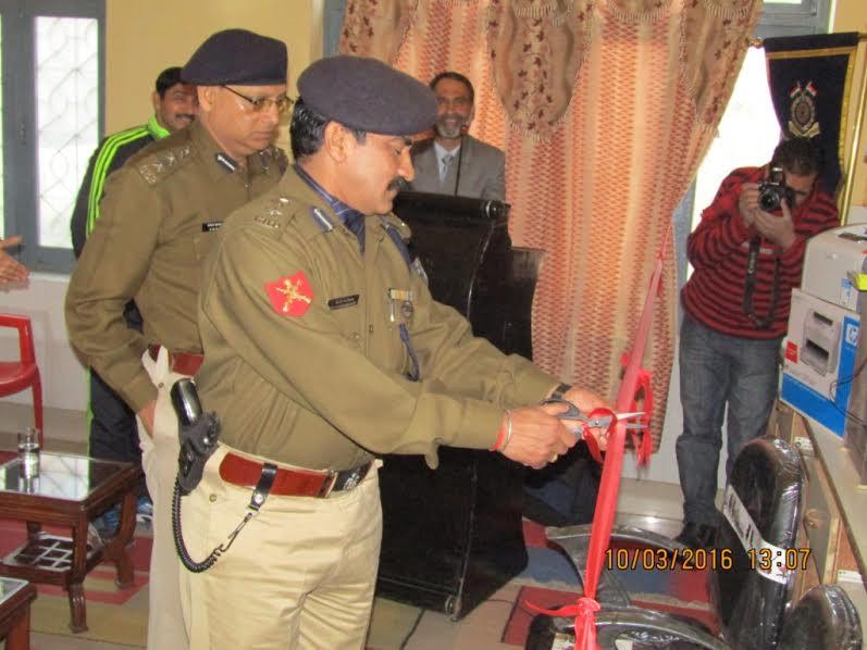 CRPF promotes computer education in Kashmir