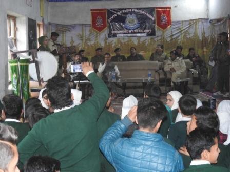 CRPF promotes computer education in Kashmir