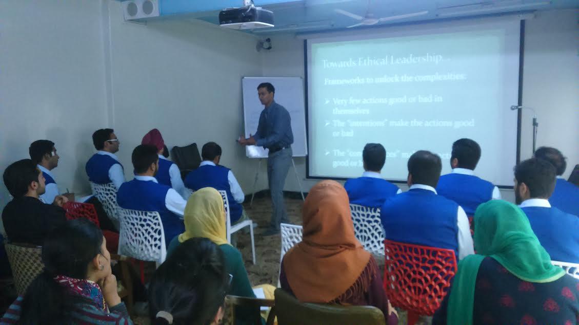 Hector of Mercedes Benz visits BIPL-makers of Rehmat Spices