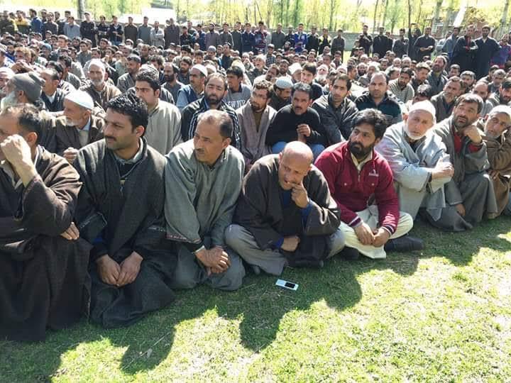 Handwara martyrs laid to rest after Govt concedes to demands of protesters