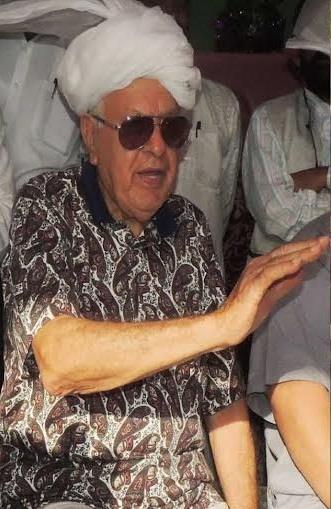 Farooq assails PDP-BJP for betraying daily rated workers