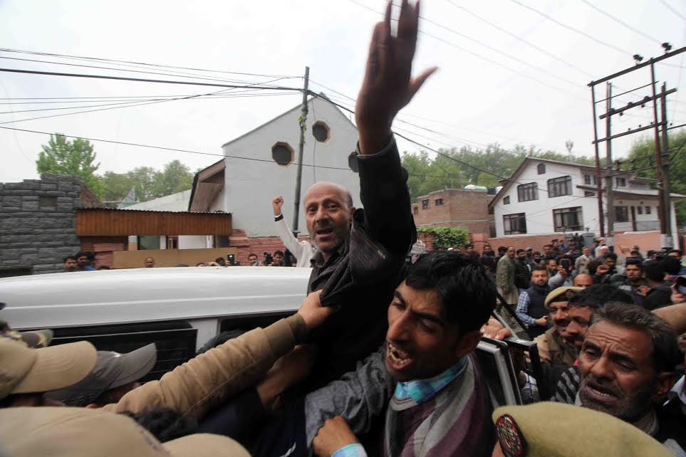 Police foil AIP's march against Kupwara killings
