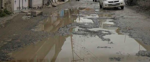 Tangdarh roads irk local population