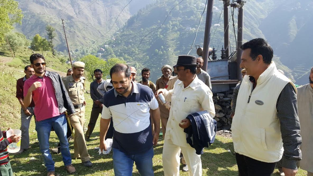 Vikar Rasool’s two days tour of hilly areas of Banihal concludes