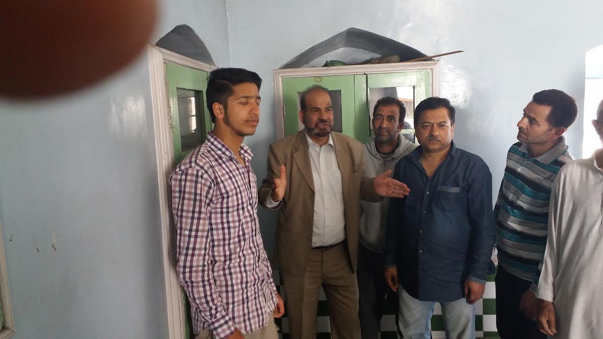 Jamia Awal of Kashmir requires immediate world attention: Renzushah
