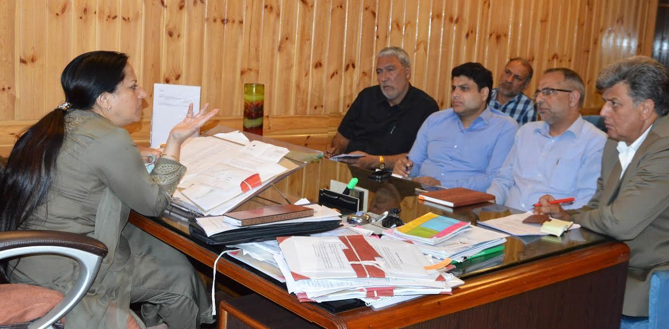 Three Nursing Colleges to be setup soon: Asiea Naqash