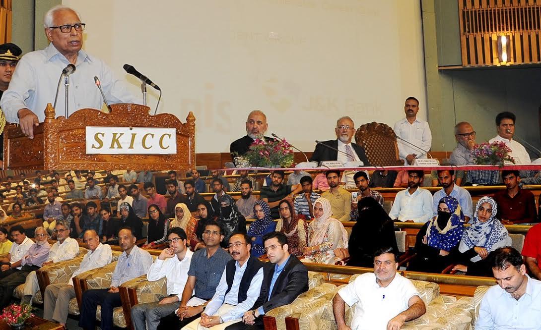 Compete to achieve the best in the country: Governor