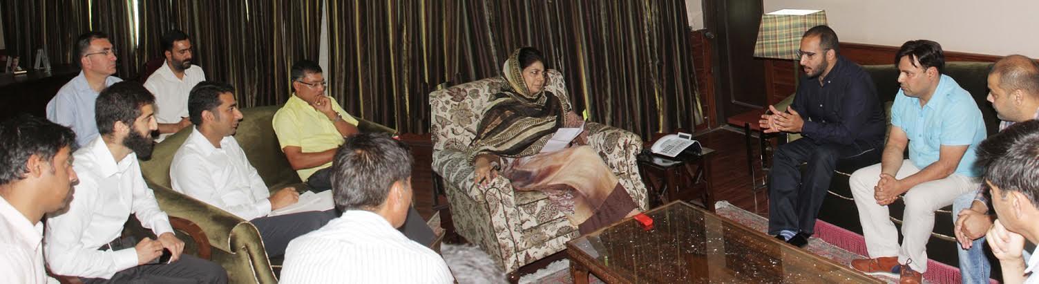 Visiting Members of Parliamentary Standing Committee on Tourism, Culture call on CM