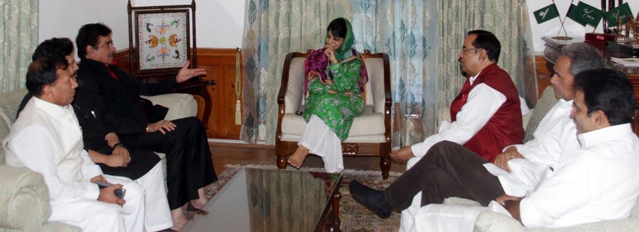 Kashmir-based Cement Manufacturers call on CM