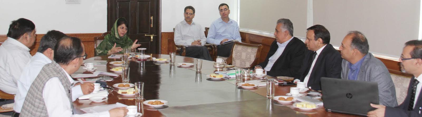 HCC, PEL executives call on CM