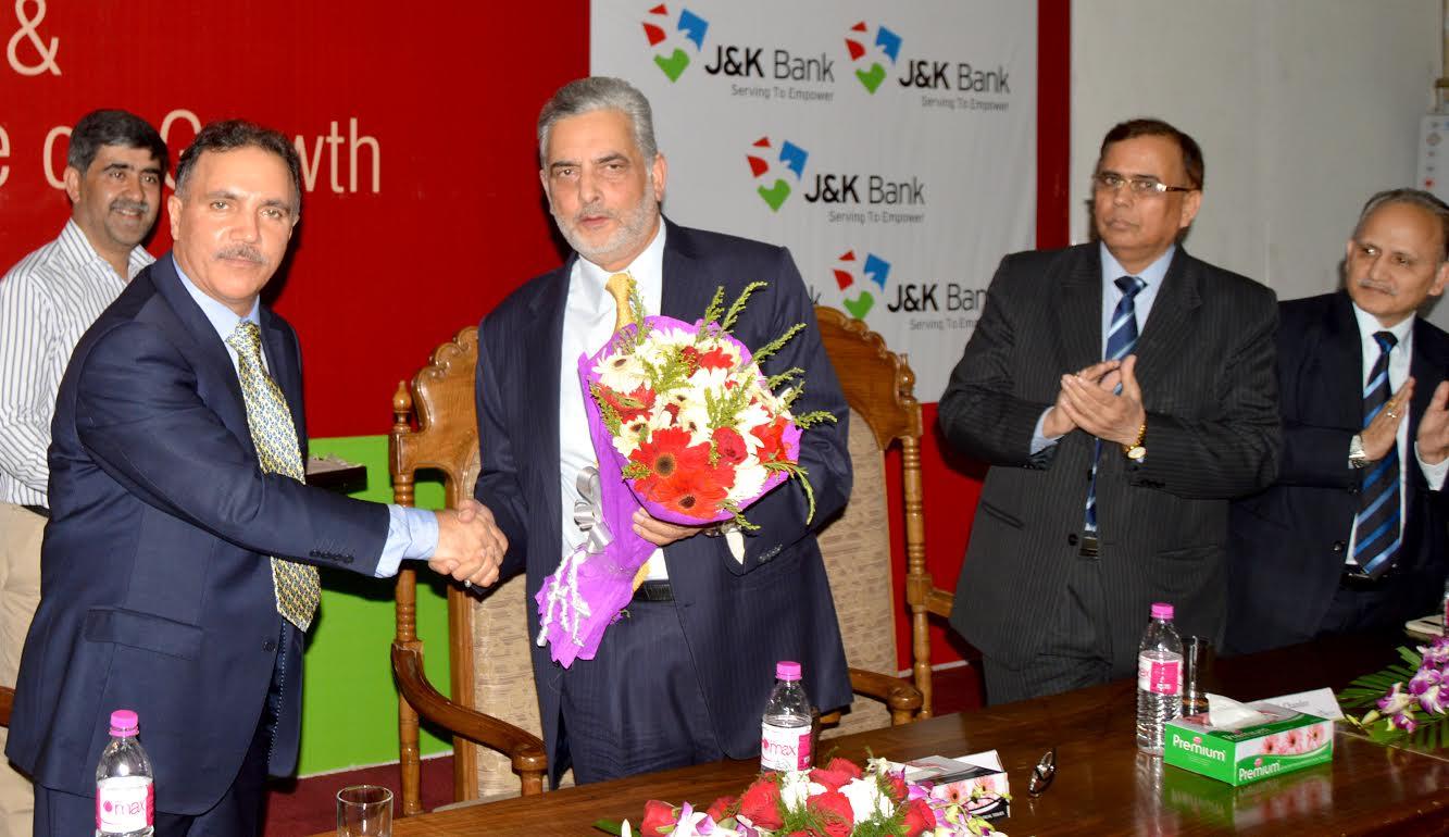JK Bank officers’ fraternity organizes farewell party for outgoing chairman
