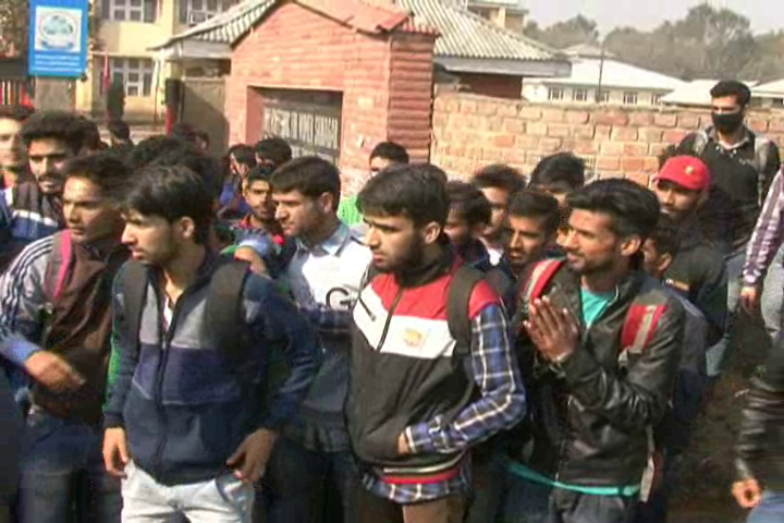 Engineering students boycott exams