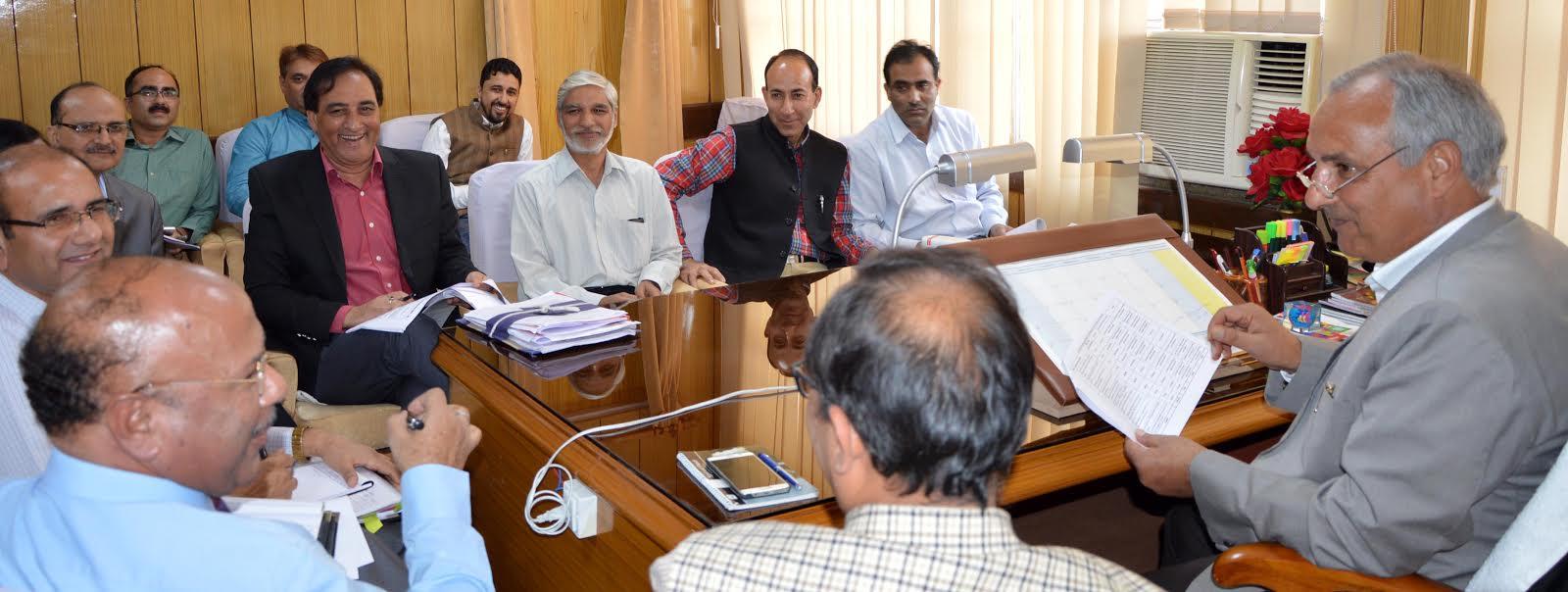 15 day deadline for clearing status of a contract: Veeri