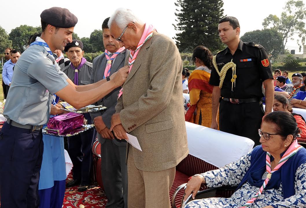 Governor calls for strengthening Scouts and Guides movement in J&K