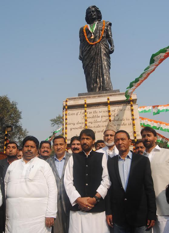 Modi trying to tarnish Cong image: G A Mir