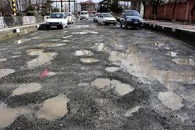Dilapidated roads irk Tarhama Tangmarg residents