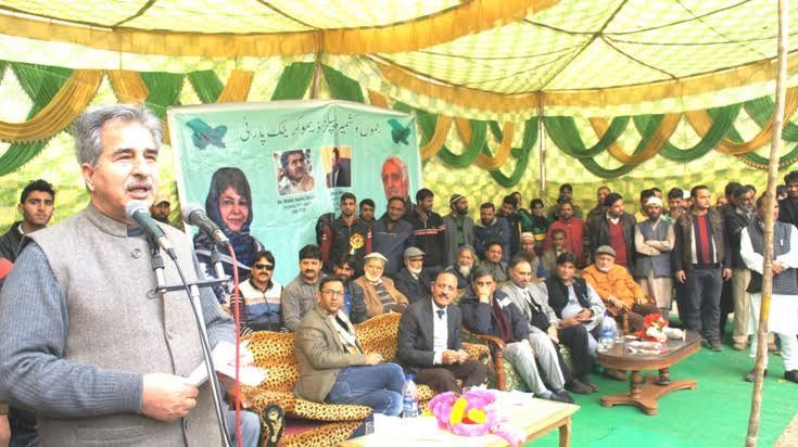 Muftis have given legitimacy to political set up in J&K: Madani