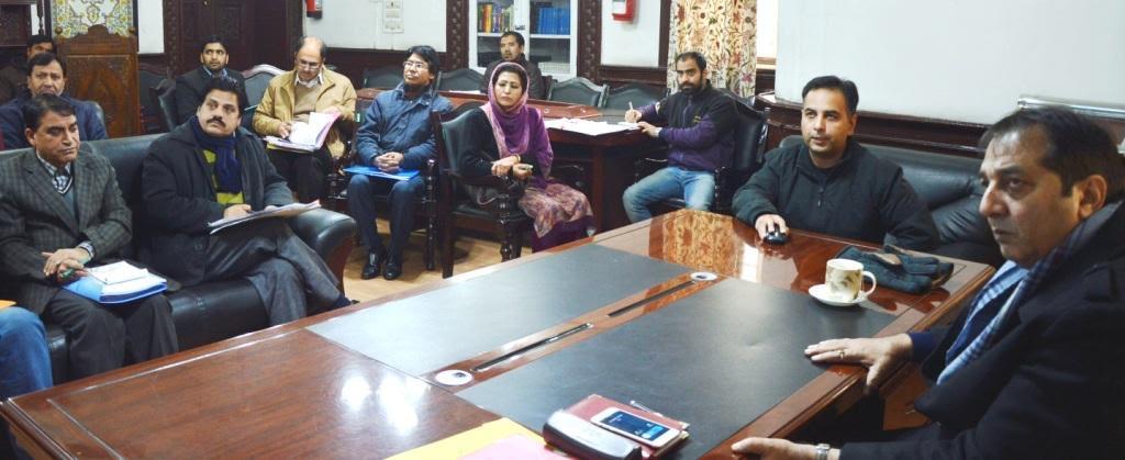 Div Com reviews functioning of Industries & Commerce Department