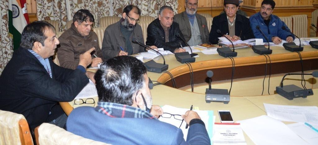 Div Com reviews issues related to Wakf properties