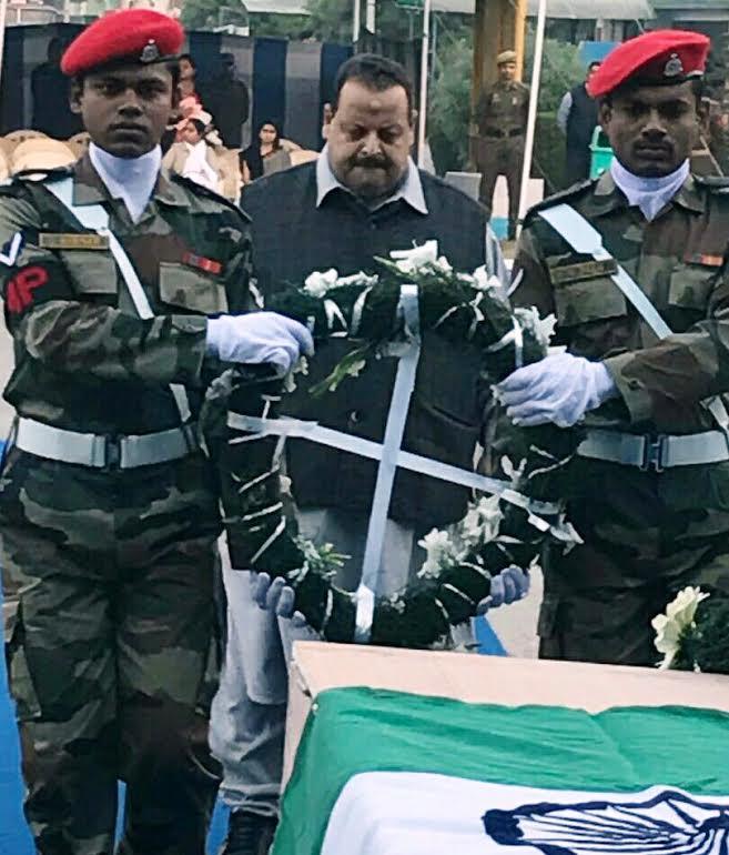 Rana lays wreaths on mortal remains of Nagrota warriors