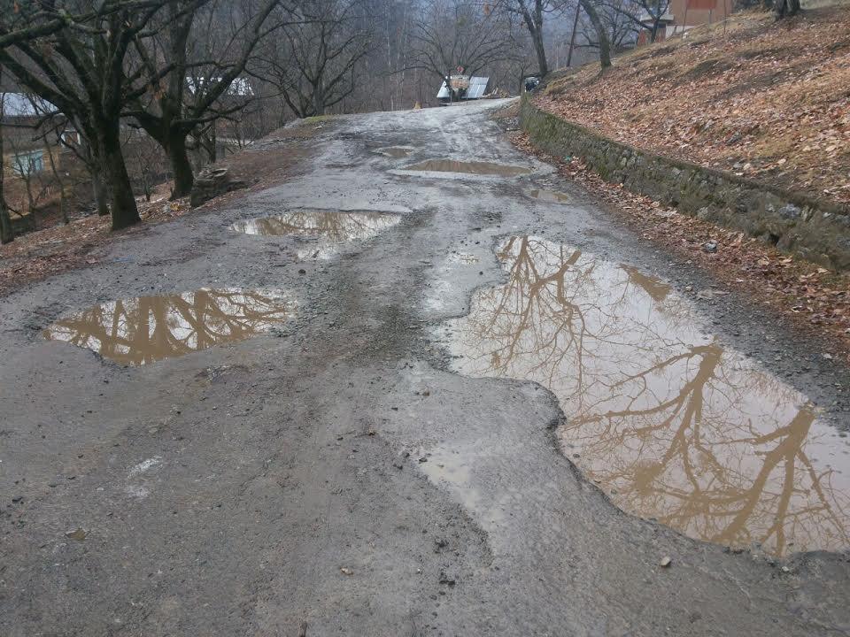 Bad condition of Palpora-Kukroosa road irks residents, commuters