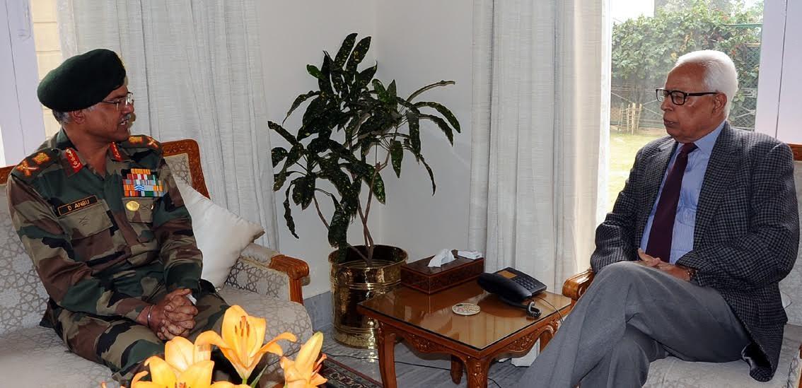 Northern Army Commander meets Governor