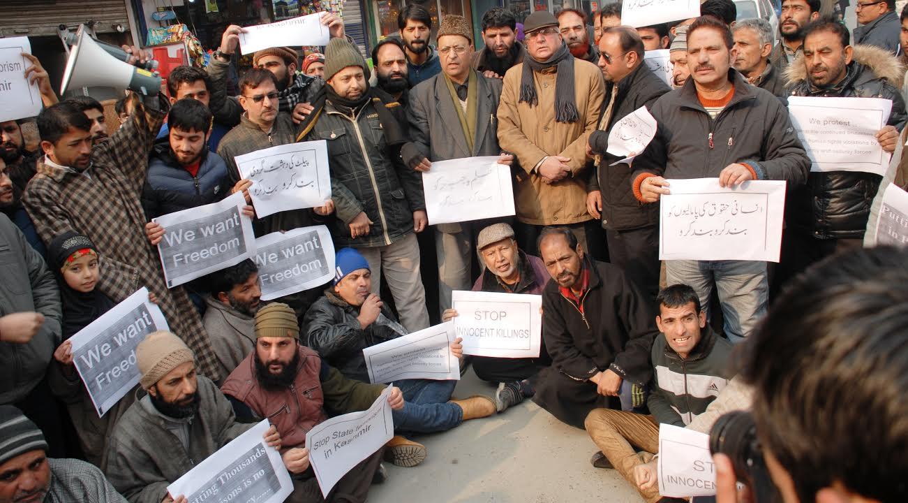 Resistance leadership holds sit-in