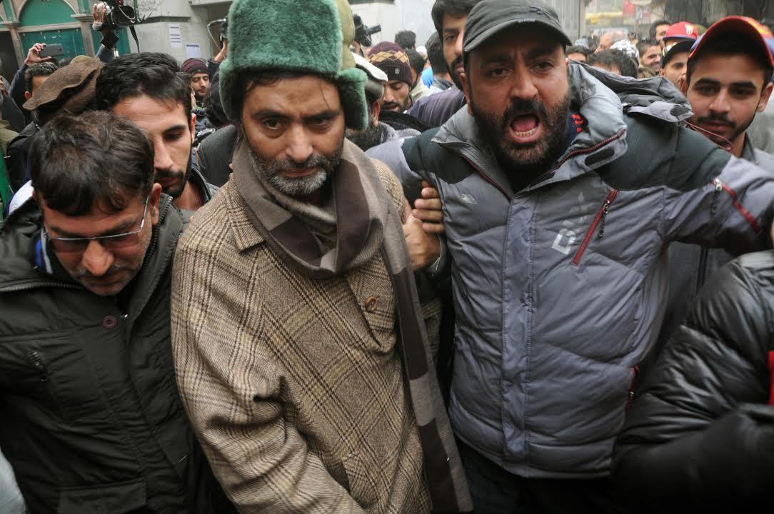 Malik grieves over demise of Mushtaq’s mother, slain Sher Khan’s father
