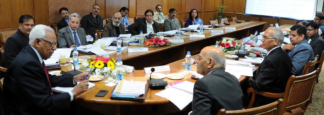 Guv chairs Special Meeting of SMVDU Executive Council