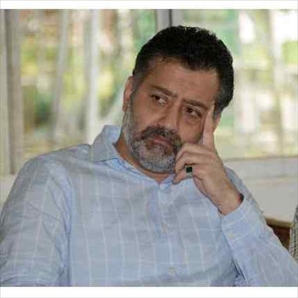 Imran Ansari meets players